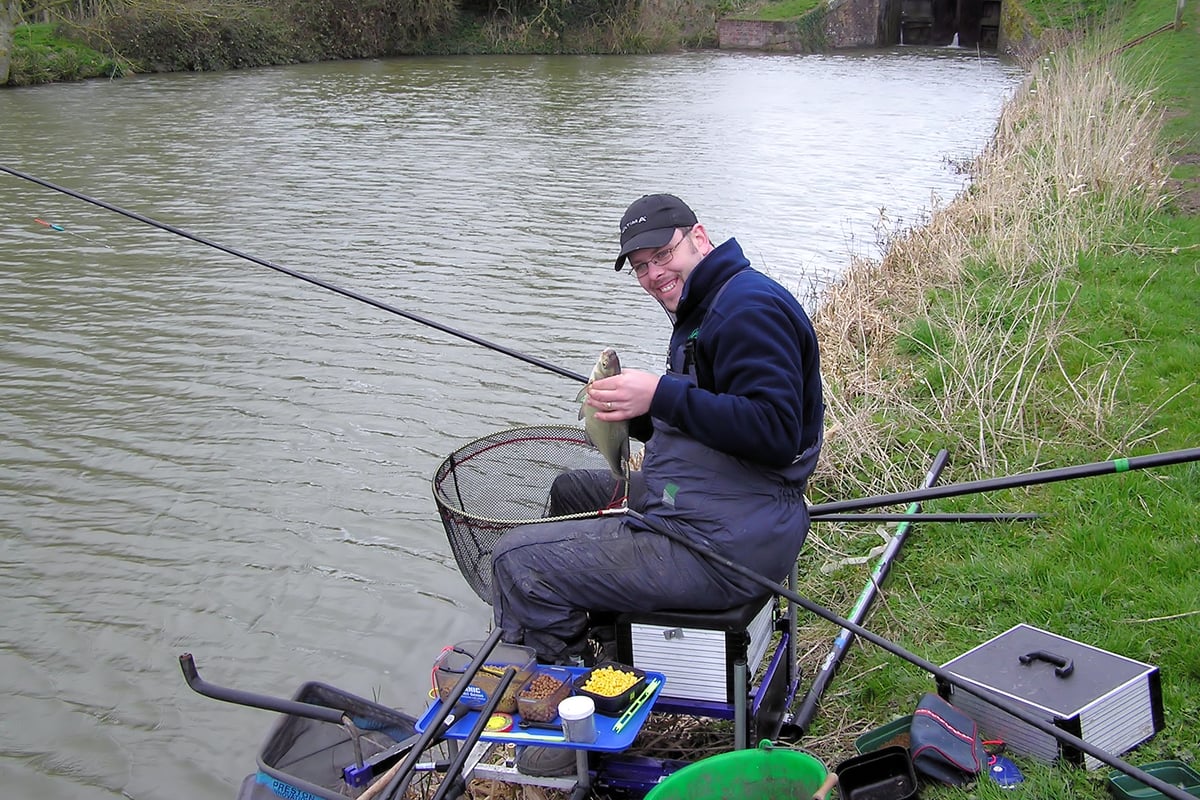 Montage Feeder : Guide Complet des Montages et Techniques