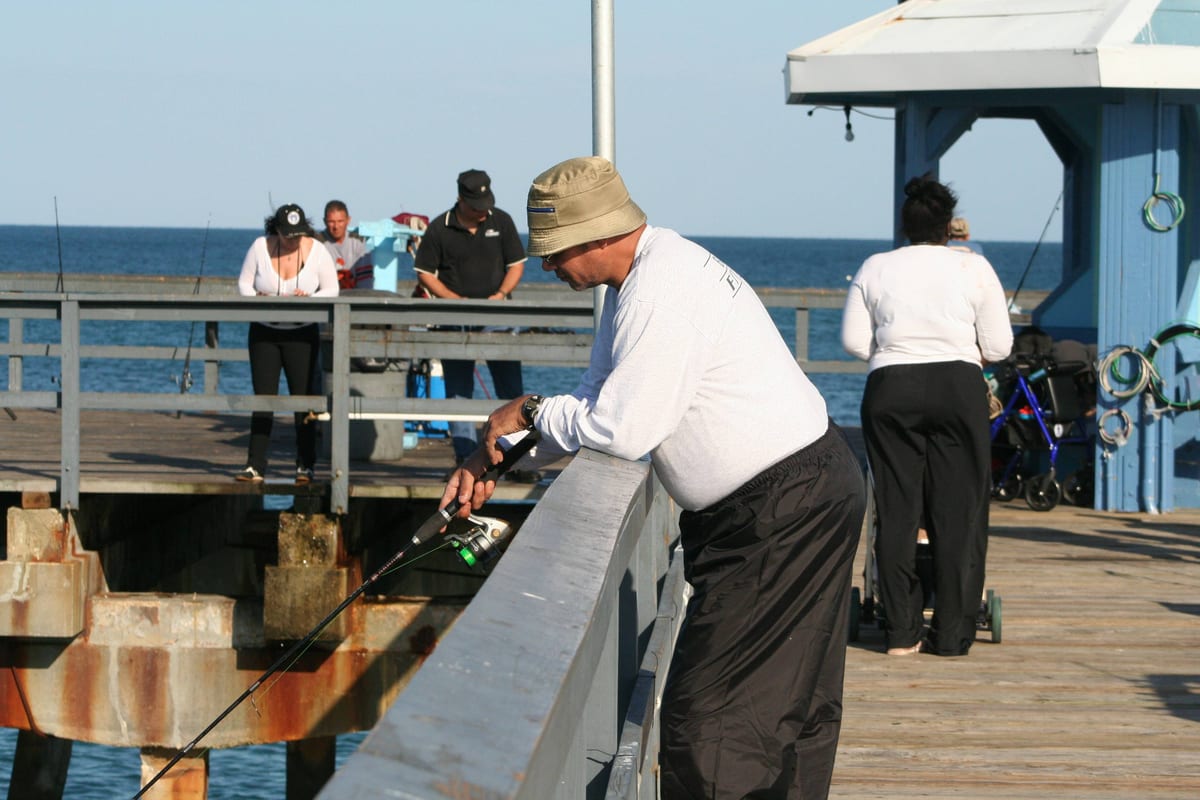 Pêche en Mer pour Débutant : Guide Complet du Bord 2026