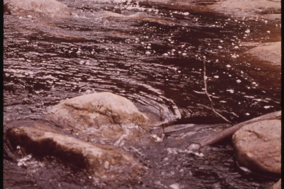Pêche Truite au Lancer : Techniques Ultraléger et Leurres